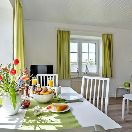 Knusthof Lafrenz - Kuestenblick *
